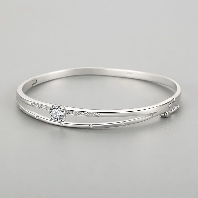 Round-Accent Bangle — product photograph