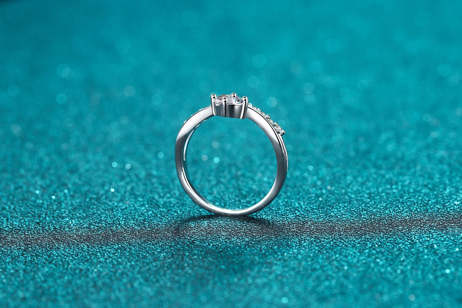 925 Sterling Silver Women's Chevron Solitaire Ring — additional product view 3