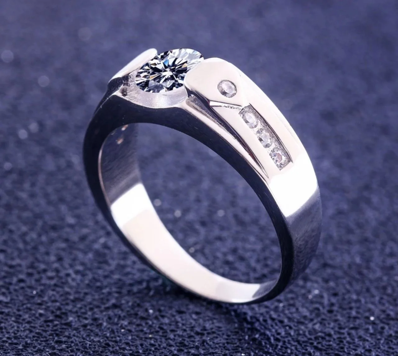 925 Sterling Silver Men's Sculpted Solitaire Ring — additional product view 1